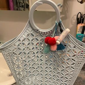 Plunder Beach Tote . Beautiful bag , Great for the beach !!